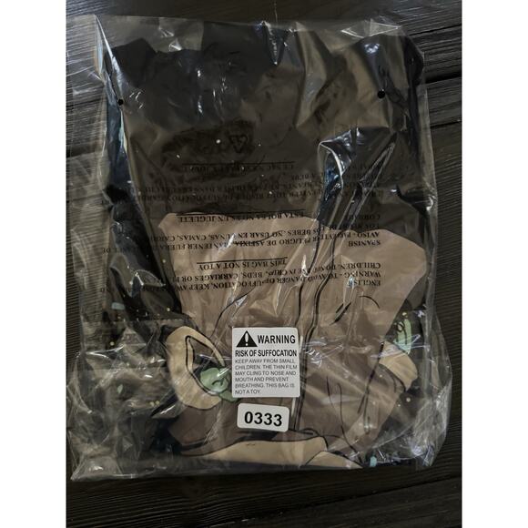 Disney Star Wars Baby Yoda Mandalorian V Neck Galaxy Print Pop Culture Tee LG - Picture 12 of 15